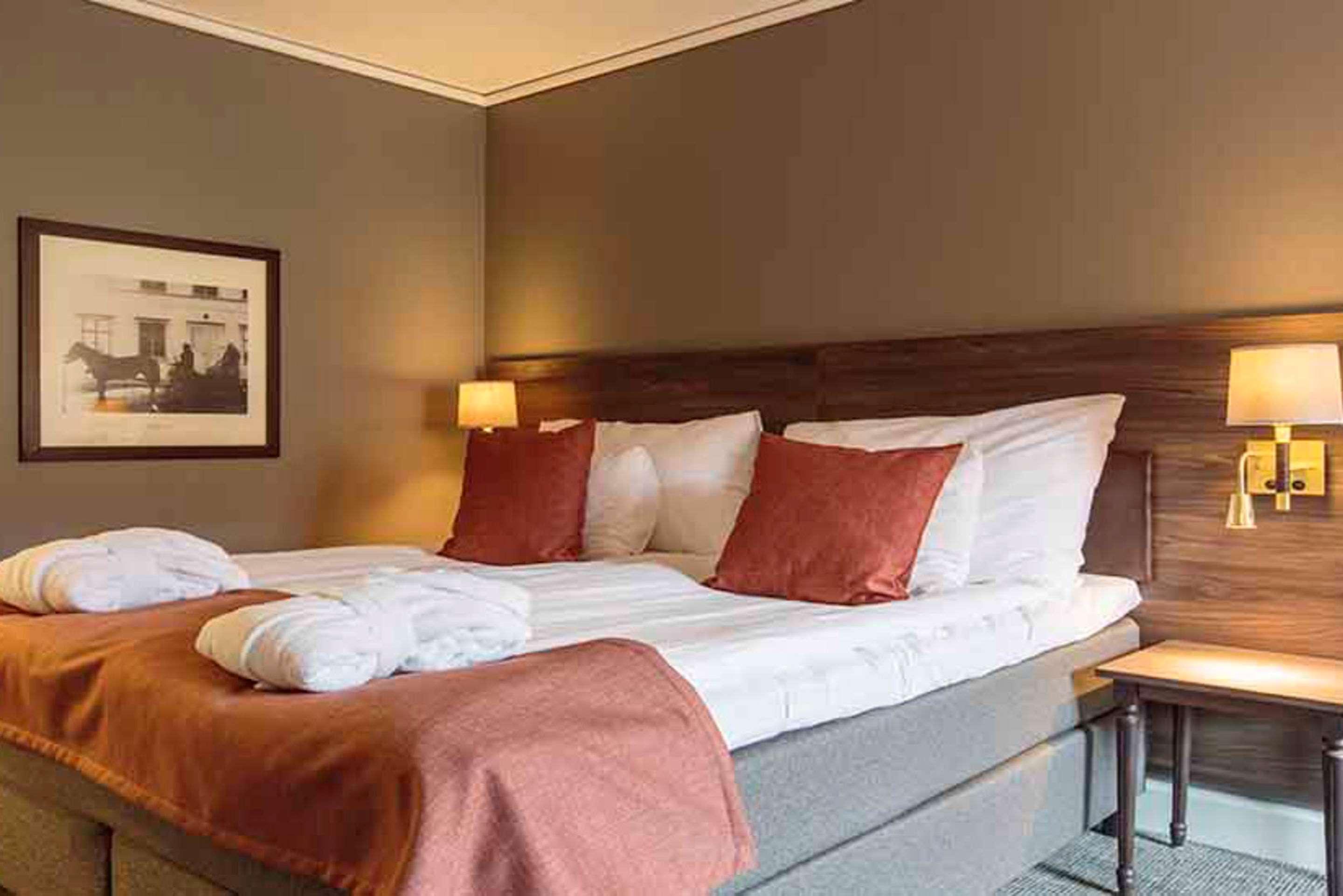 แคลเรียน คอลเลคชั่น โฮเต็ล อูมาน Hotel อูเมโอ ภายนอก รูปภาพ